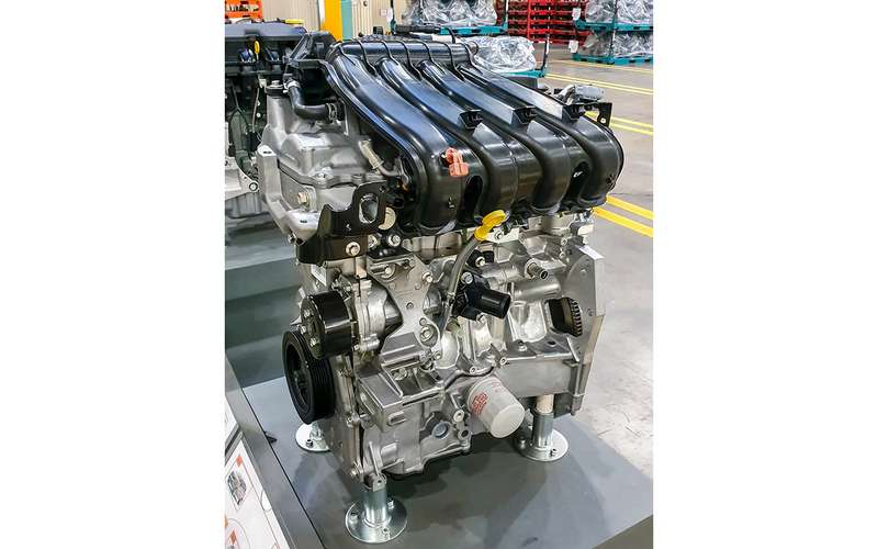 В первом полугодии 2023 года будет возобновлен выпуск вазовских 16‑клапанных моторов для переднеприводных автомобилей.
«Французский» мотор HR16 выпускать не будут.