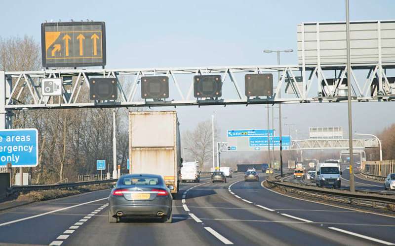 Почему Англия готова отказаться от «умных» магистралей