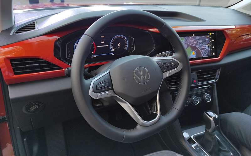 Новый кроссовер VW Taos: крутая мультимедиа и выносливый робот