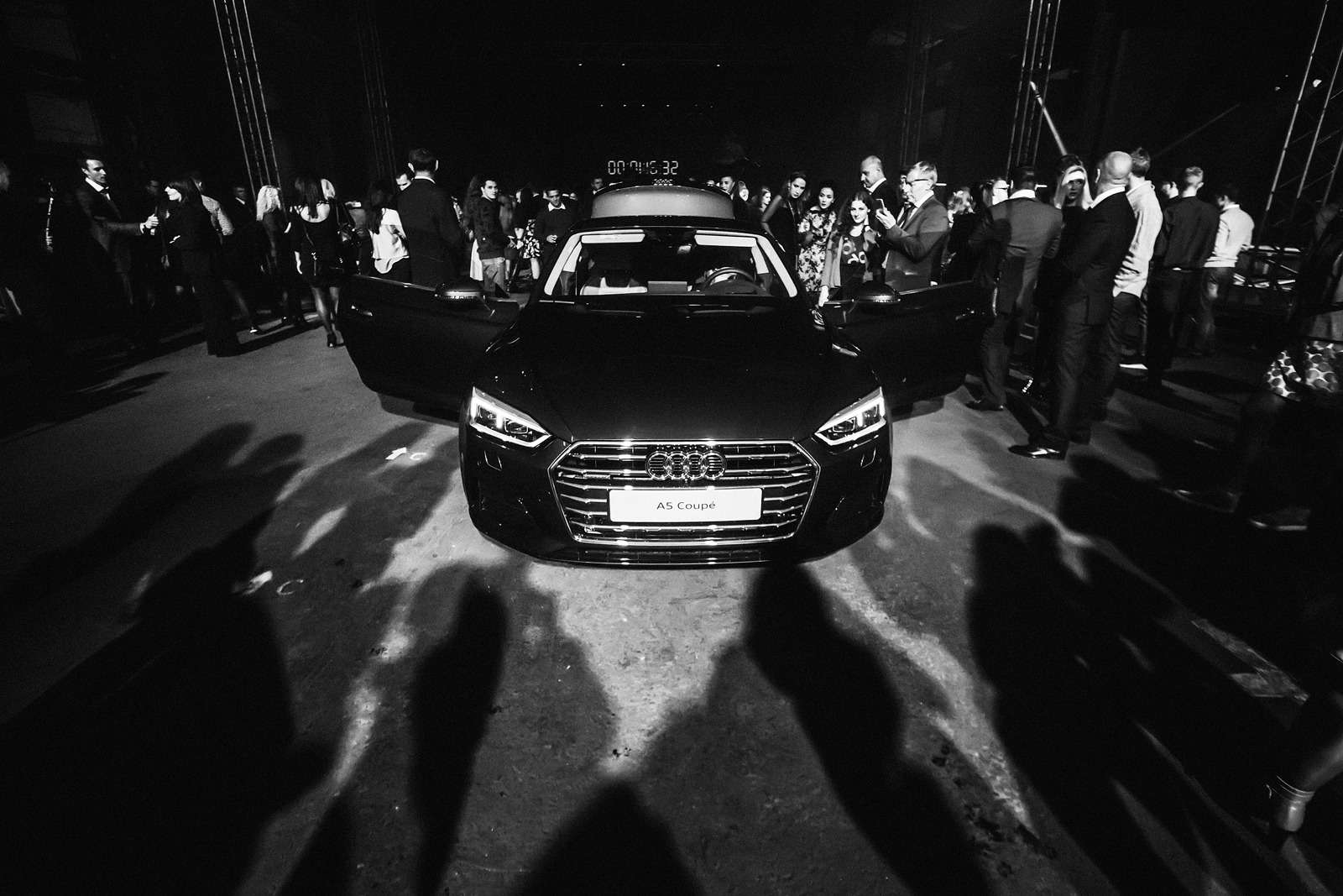 Audi отметила старт продаж А5 и S5 Coupe в России световым 3D-шоу — фото 665823
