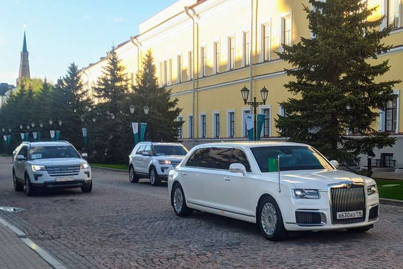 Не только у Путина: в Татарстане появился лимузин Aurus за 100 млн рублей