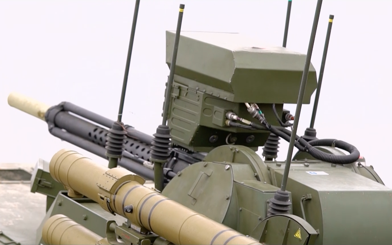 Тест-драйв боевого военного робота «Уран-9» — фото 927693