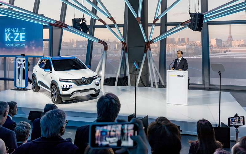 Renault привезла в Европу свой самый дешевый кроссовер. Но не все так просто