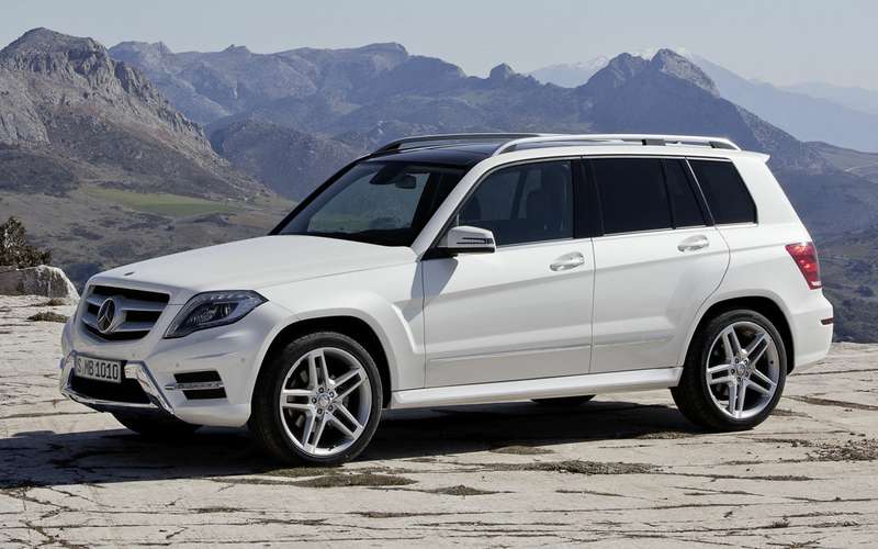 Mercedes-Benz отзывает машины из-за сбоев рулевого управления