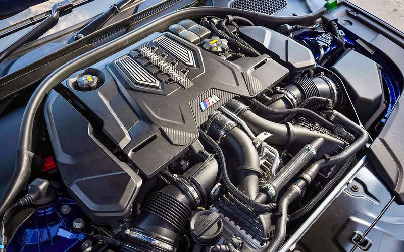 Новый BMW M5 – теперь с полным приводом!