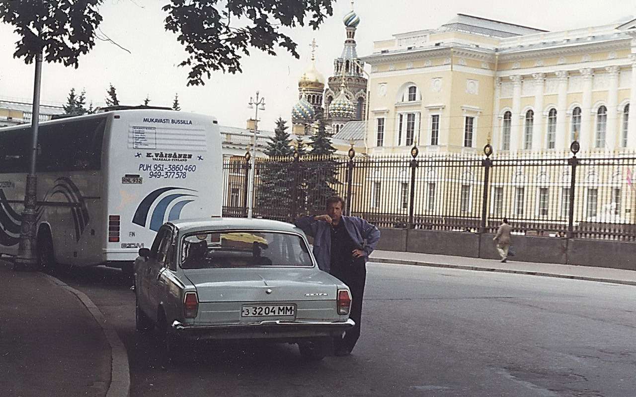 Волга ГАЗ-24-10: самая дорогая, самая недоступная и устаревшая от рождения — фото 1243466