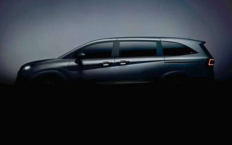 У Hyundai новая модель — семиместный Custo