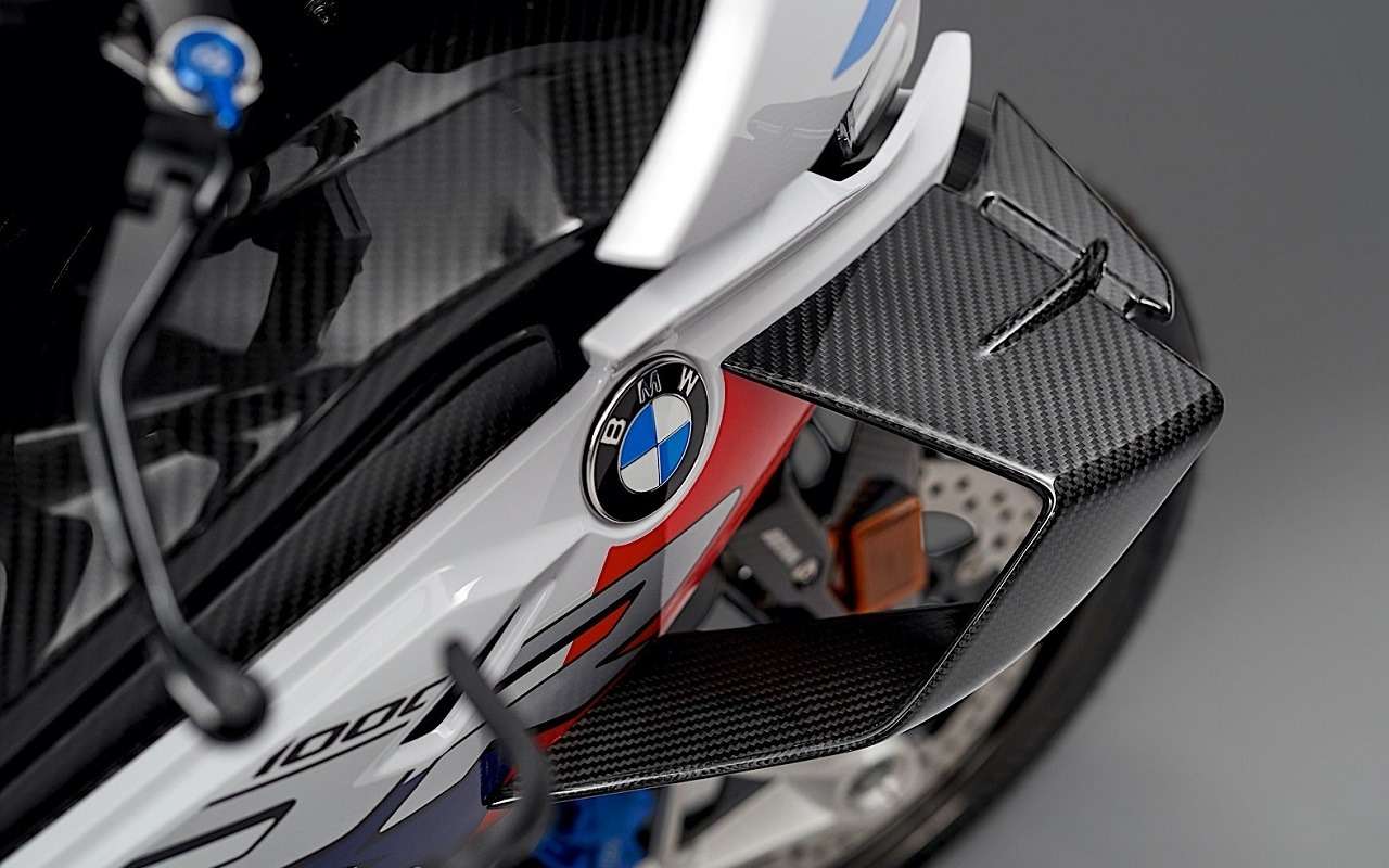 BMW показала 212-сильный супербайк — фото 1171130