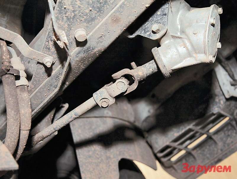 Угловой редуктор рулевого управления — почти вечный агрегат, вывести  его из строя можно только при аварии
