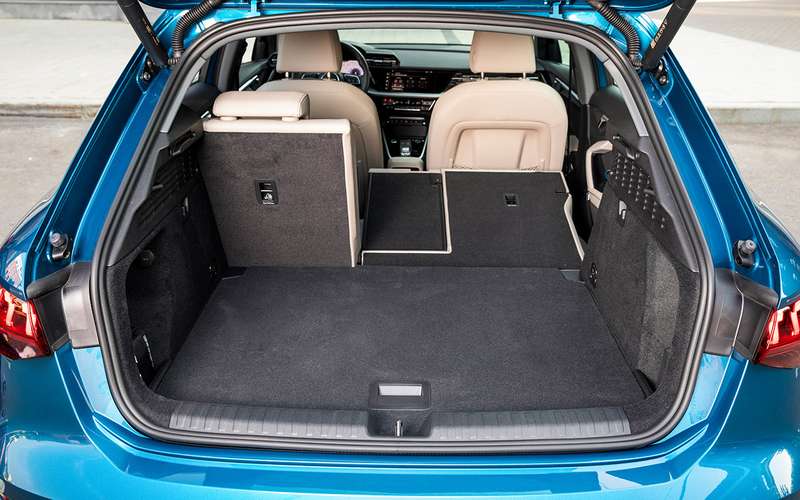 Новый Audi A3: вам седан или Sportback?