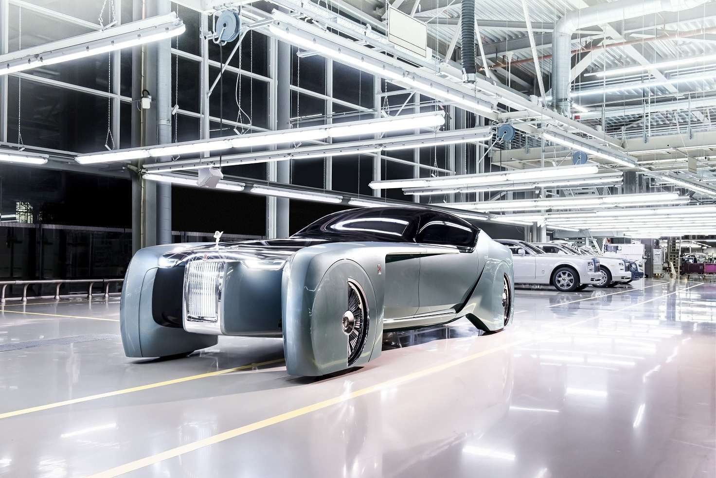 Rolls-Royсе показал, как будет выглядеть роскошь будущего — фото 598967