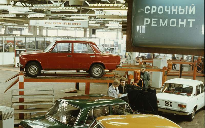 Смех и слезы: как в СССР ремонтировали автомобили без запчастей и сервиса