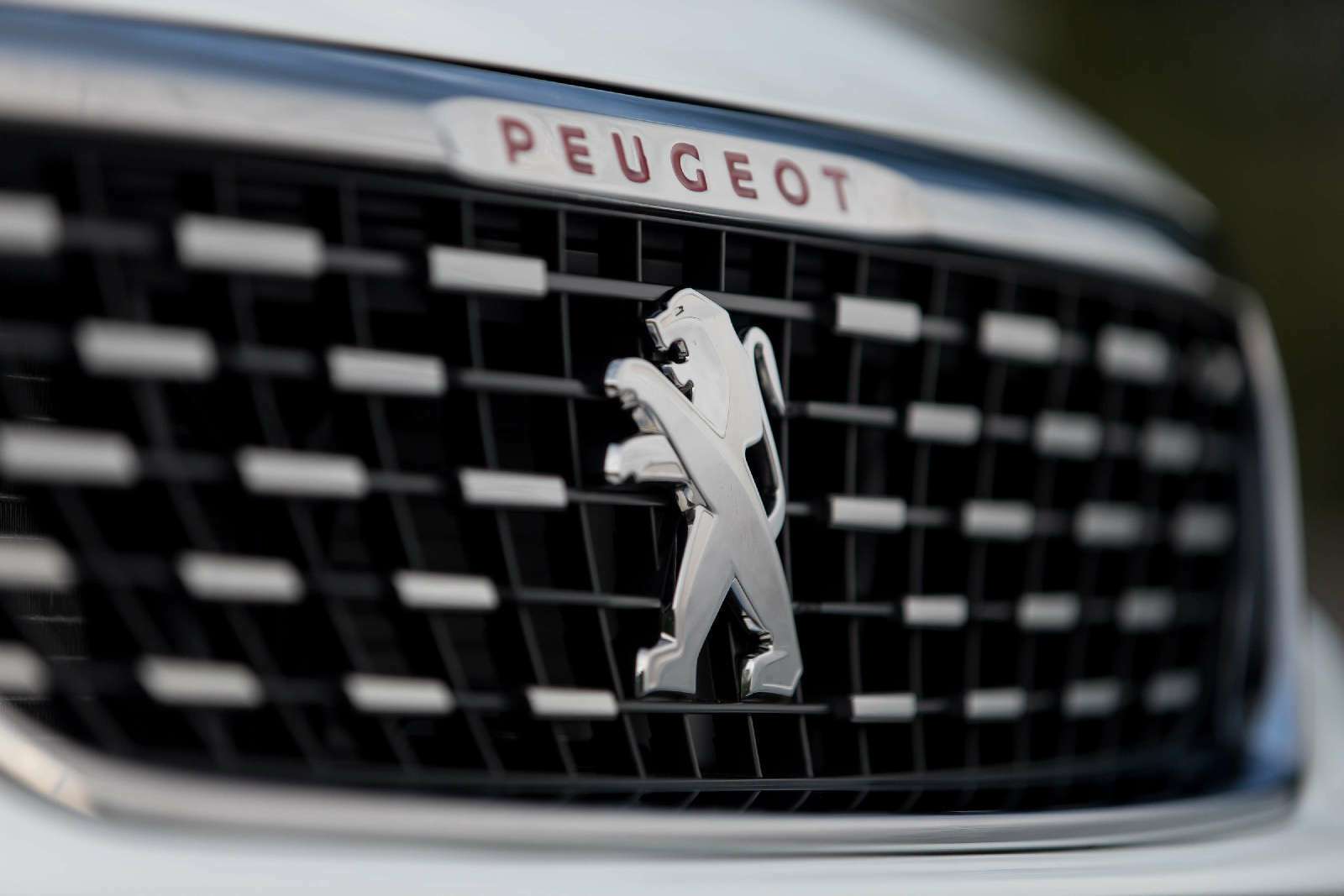 Обновленный Peugeot 308: известны рублевые цены и комплектации — фото 813951