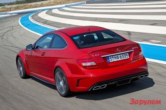 Mercedes-Benz C 63 AMG Coupe Black Series rear view