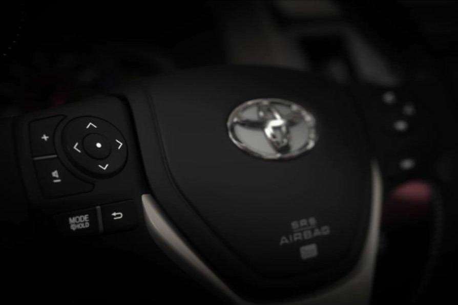 New Toyota RAV4 teaser 14_no_copyright