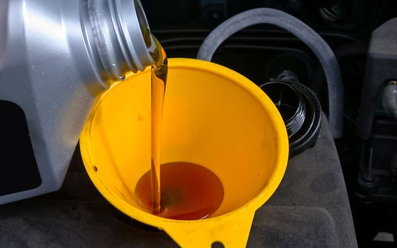 7 каверзных вопросов про моторное масло (и 7 ответов)