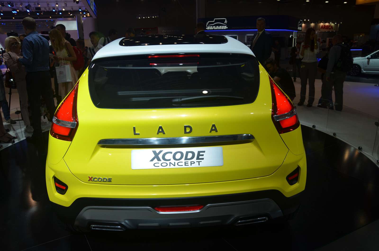 На Московский автосалон Lada въехала на XCODE — фото 623979