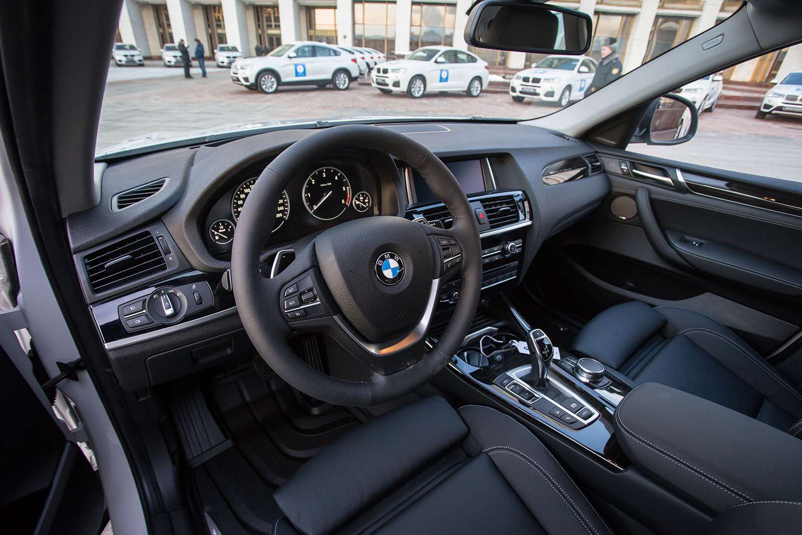 BMW для олимпийских призеров: перепутанные ключи и мифические X6 — фото 849853